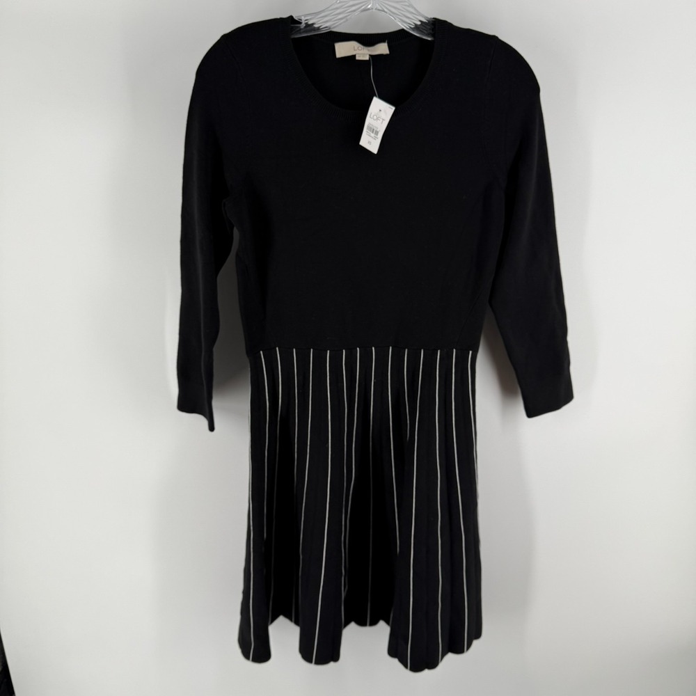 Ann Taylor Loft Sweater Dress Womens XS Black White Striped Knit Pleated Casual